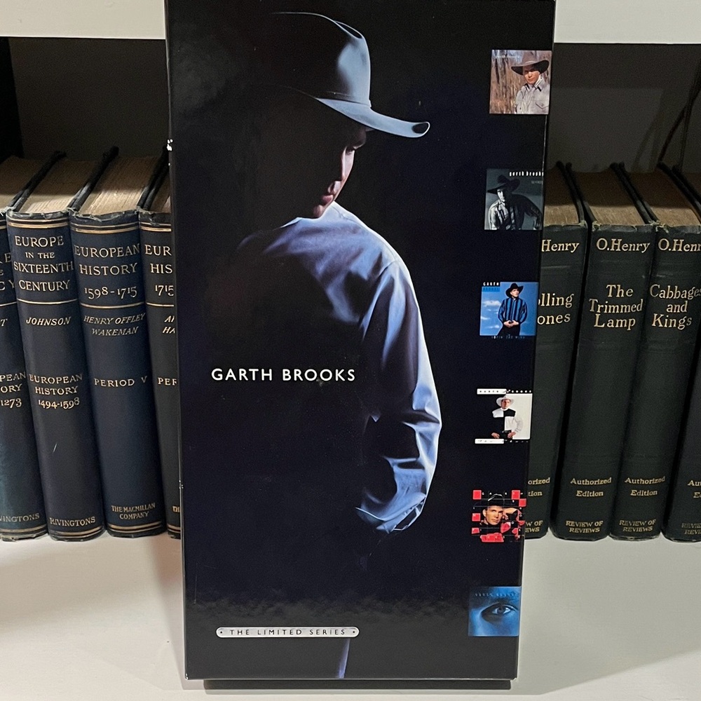 Garth Brooks CD Collection - Picture 2 of 10
